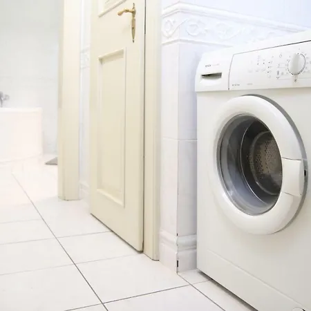 Apartment Spacious 2 Bedroom Baroque Appt At Charles Bridge Prague